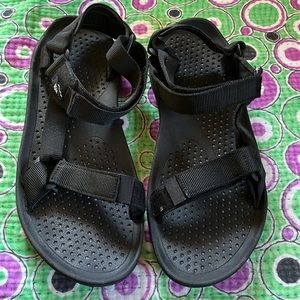 Black Teva sandals size 10. Great condition!